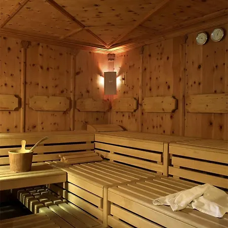 Forsthof Hotel 4*